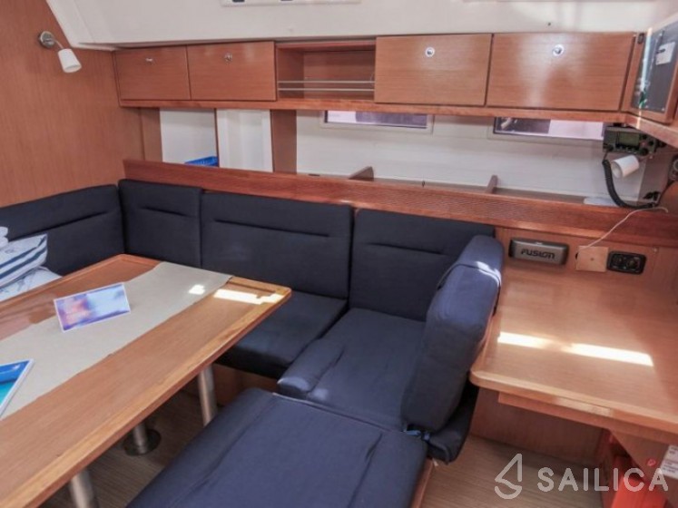 Bavaria 45 Cruiser - Yacht Charter Sailica