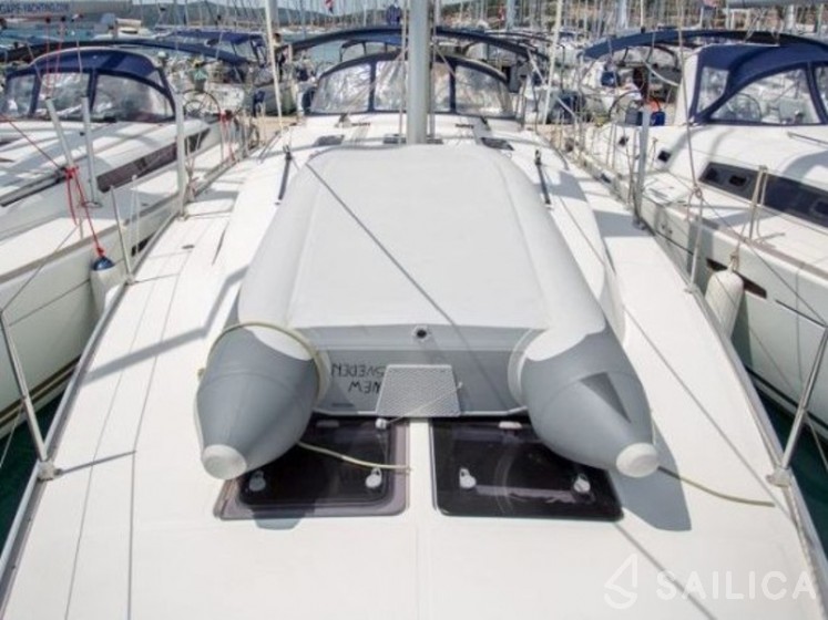 Bavaria 45 Cruiser - Yacht Charter Sailica