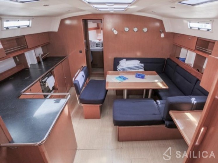 Bavaria 45 Cruiser - Yacht Charter Sailica