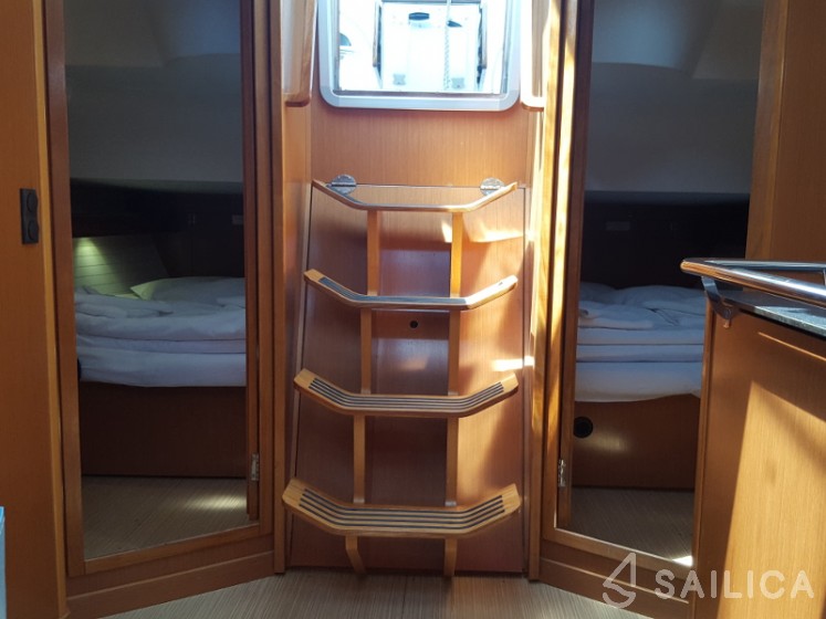Bavaria 45 Cruiser - Yacht Charter Sailica