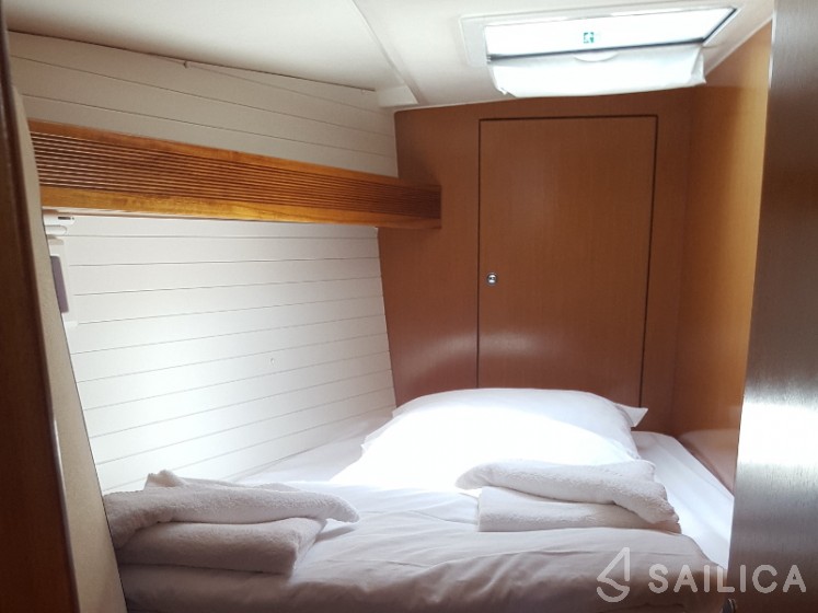 Bavaria 45 Cruiser - Yacht Charter Sailica