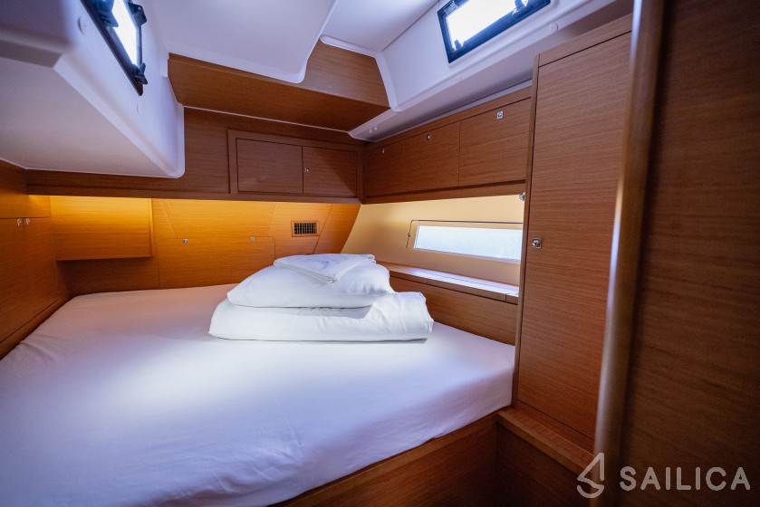 Dufour 470 - Yacht Charter Sailica