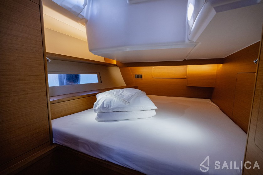 Dufour 470 - Yacht Charter Sailica