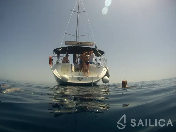Cyclades 50.5 - Yacht Charter Sailica