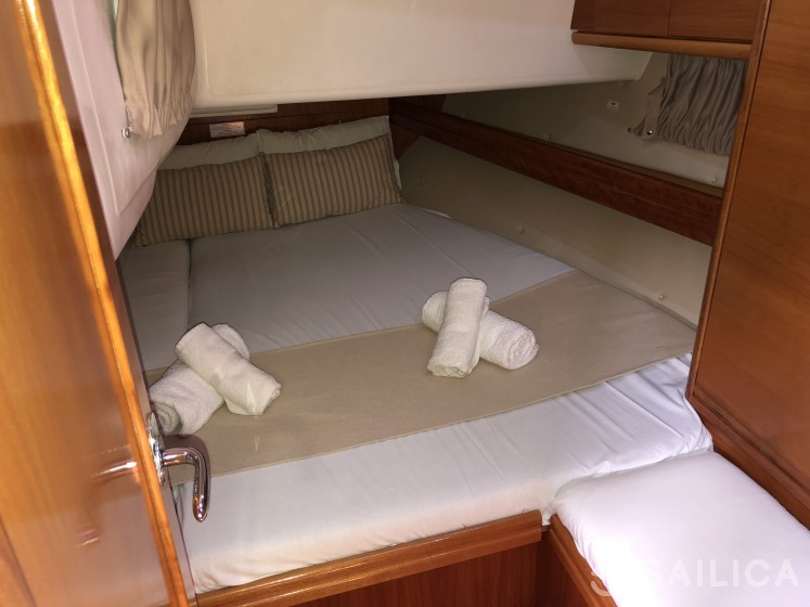 Bavaria Cruiser 46 - Yacht Charter Sailica