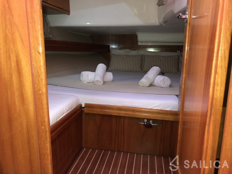Bavaria Cruiser 46 - Yacht Charter Sailica