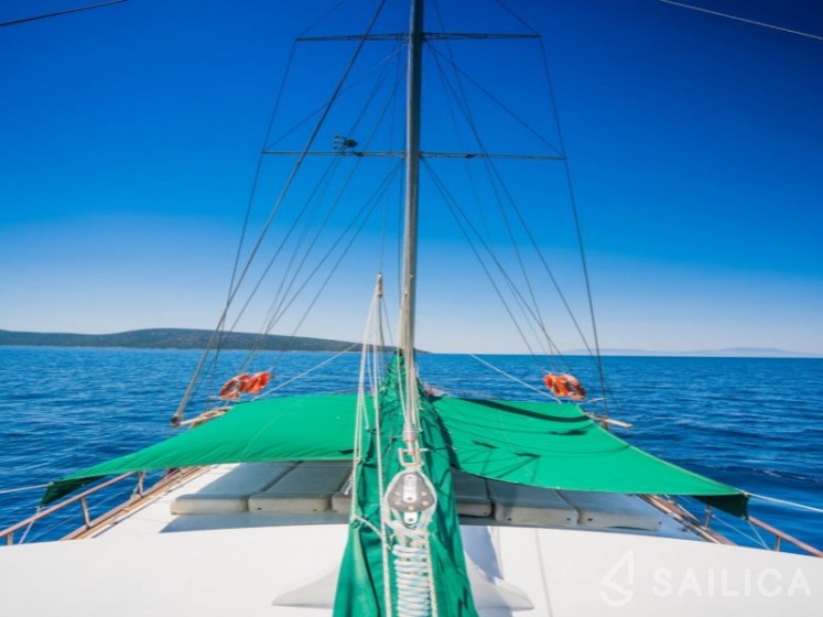 Gulet - Yacht Charter Sailica
