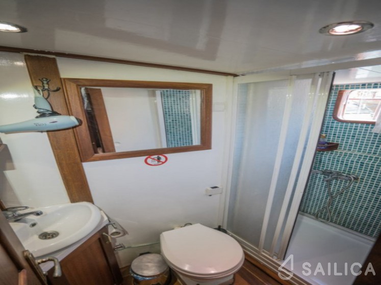 Gulet - Yacht Charter Sailica