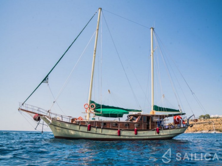 Gulet - Yacht Charter Sailica
