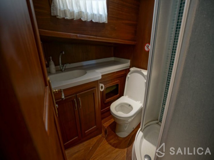 Gulet - Yacht Charter Sailica