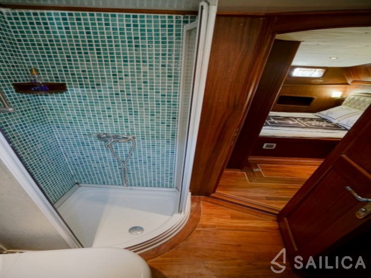 Gulet - Yacht Charter Sailica