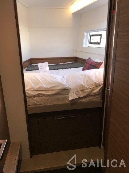 Lagoon 40 - Yacht Charter Sailica