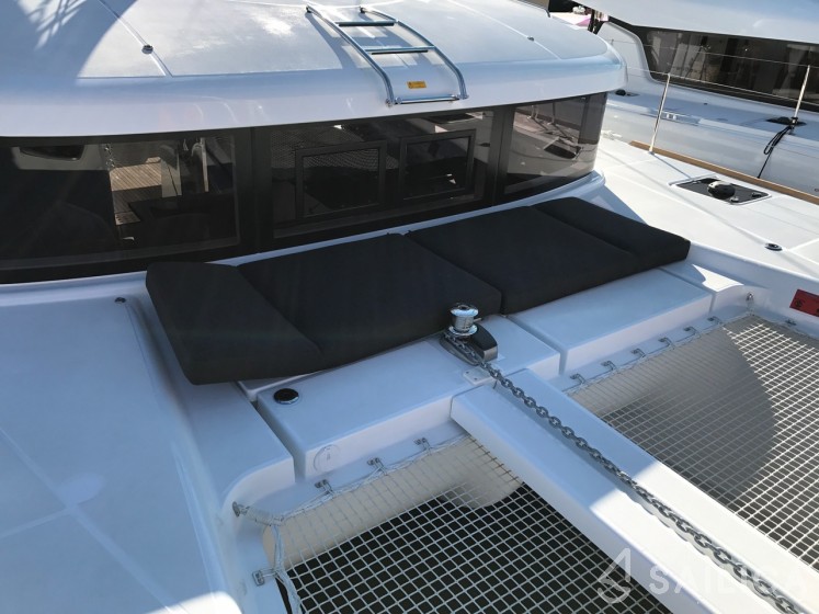 Lagoon 40 - Yacht Charter Sailica
