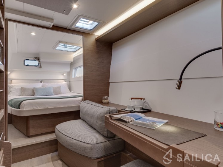 Lagoon 40 - Yacht Charter Sailica