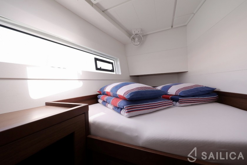 Lagoon 40 - Yacht Charter Sailica
