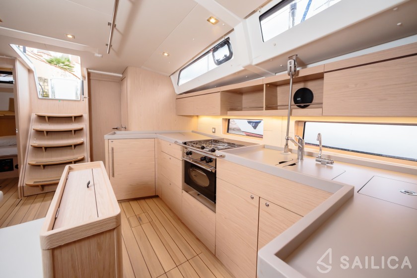 Oceanis 46.1 - Yacht Charter Sailica