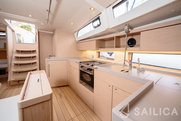 Oceanis 46.1 - Yacht Charter Sailica
