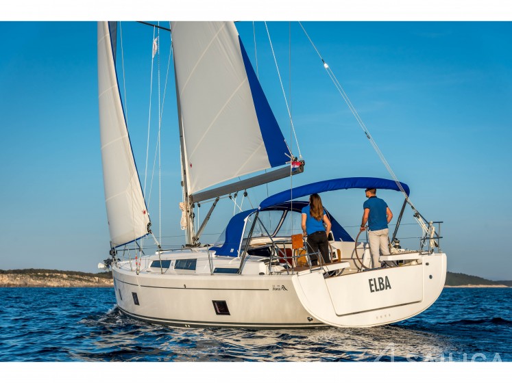 Hanse 418 - Yacht Charter Sailica