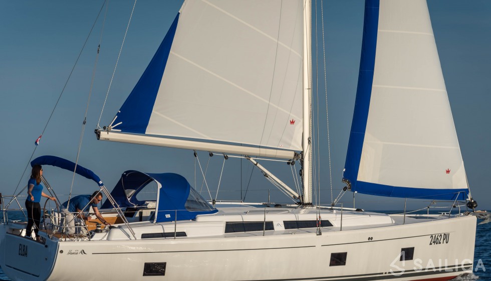 Hanse 418 - Yacht Charter Sailica