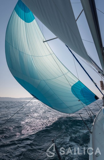 Hanse 418 - Yacht Charter Sailica