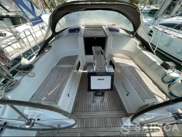 Hanse 345 - Yacht Charter Sailica