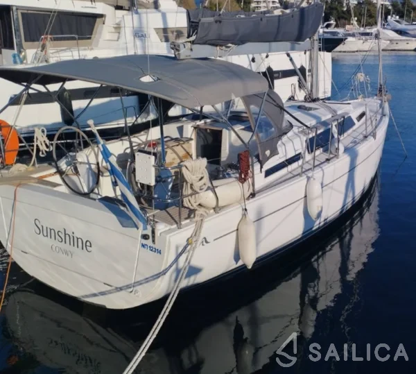 Hanse 345 - Yacht Charter Sailica