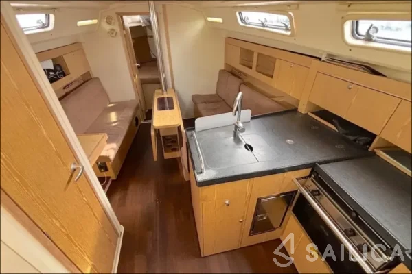 Hanse 345 - Yacht Charter Sailica