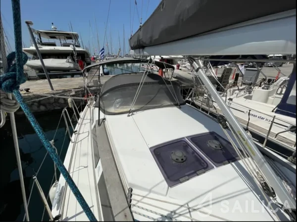 Hanse 345 - Yacht Charter Sailica