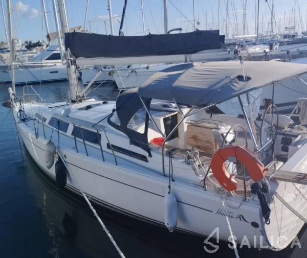 Hanse 345 - Yacht Charter Sailica
