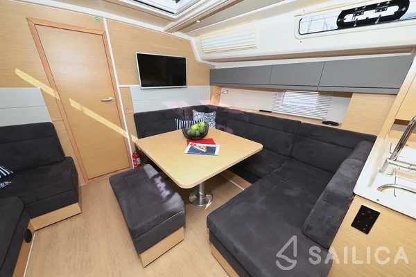Hanse 458 - Yacht Charter Sailica