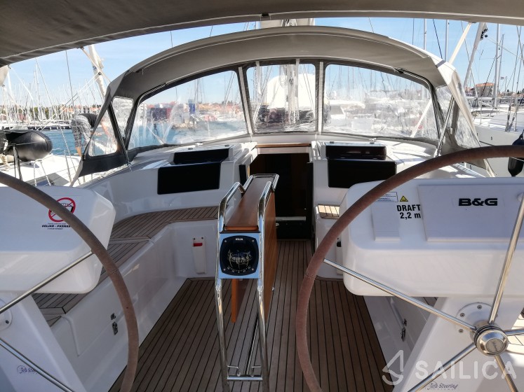 Hanse 458 - Yacht Charter Sailica
