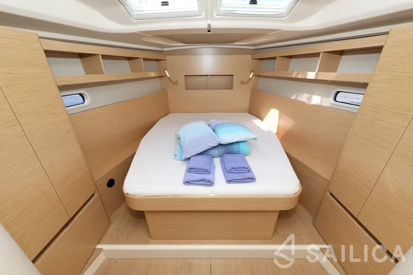 Hanse 458 - Yacht Charter Sailica