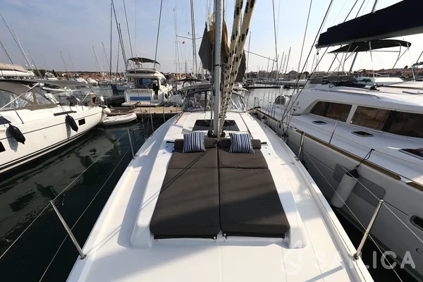 Hanse 458 - Yacht Charter Sailica
