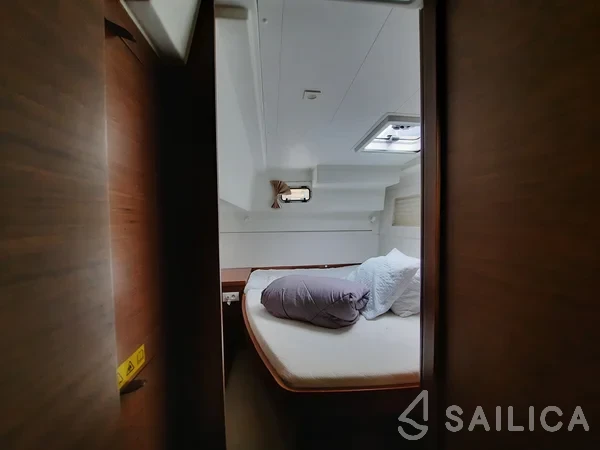 Lagoon 40 - Yacht Charter Sailica