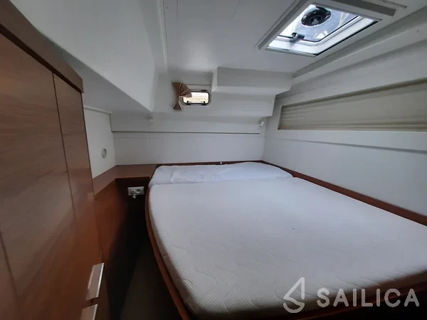 Lagoon 40 - Yacht Charter Sailica