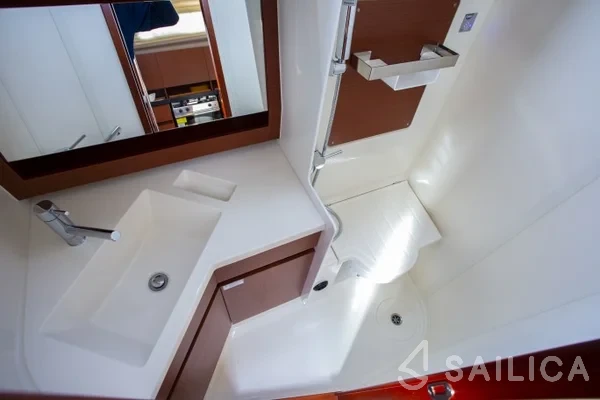 Hanse 388 - Yacht Charter Sailica