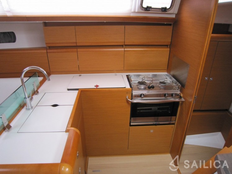 Sun Odyssey 449 - Yacht Charter Sailica