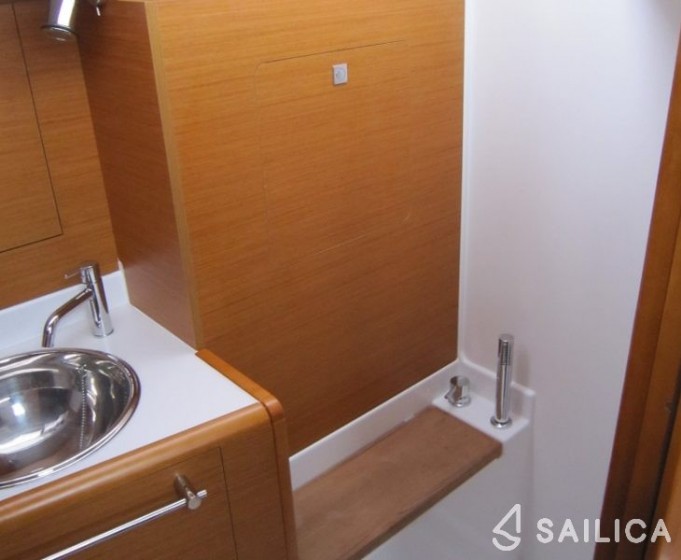 Sun Odyssey 449 - Yacht Charter Sailica