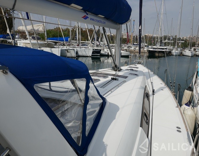 Oceanis 50 - Yacht Charter Sailica
