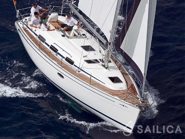Bavaria 33 Cruiser - Yacht Charter Sailica