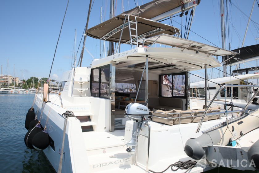 Bali 4.1 - Yacht Charter Sailica