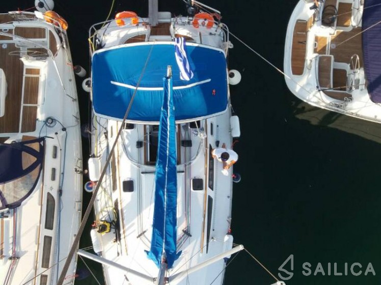 Sun Odyssey 35 - Yacht Charter Sailica
