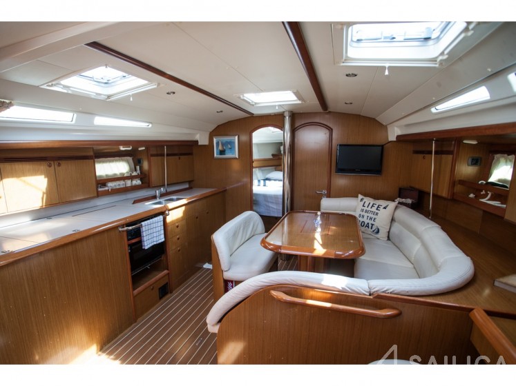 Sun Odyssey 45 - Yacht Charter Sailica