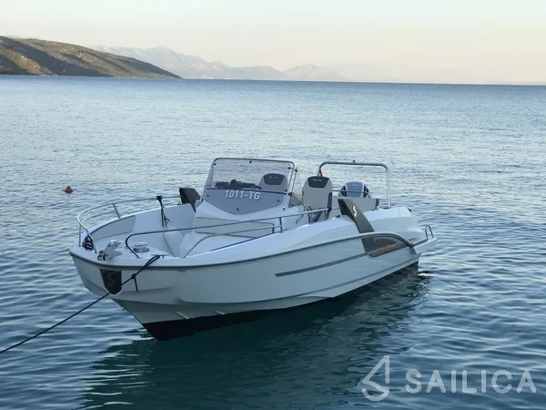 Beneteau Flyer 7.7 SUNdeck - Yacht Charter Sailica