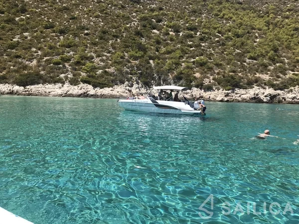 Beneteau Flyer 7.7 SUNdeck - Yacht Charter Sailica