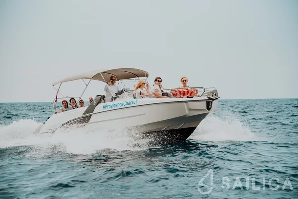 Beneteau Flyer 7.7 SUNdeck - Yacht Charter Sailica