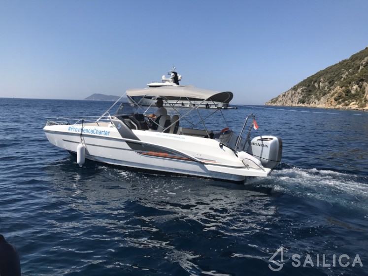 Beneteau Flyer 7.7 SUNdeck - Yacht Charter Sailica