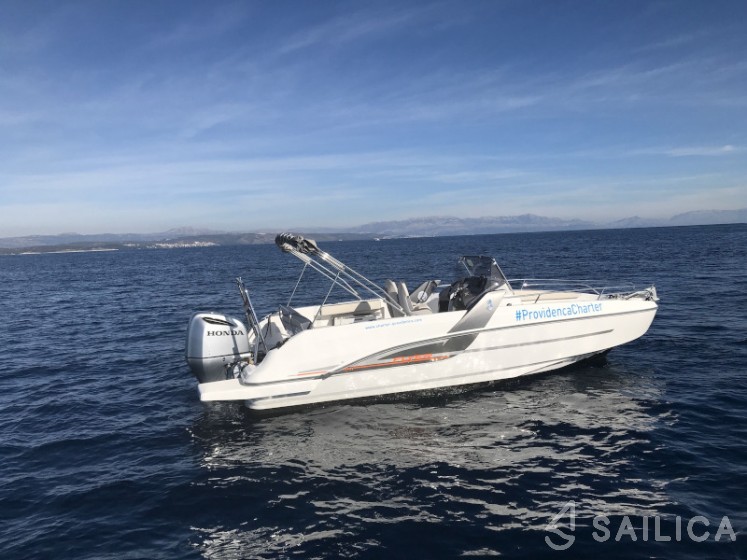 Beneteau Flyer 7.7 SUNdeck - Yacht Charter Sailica