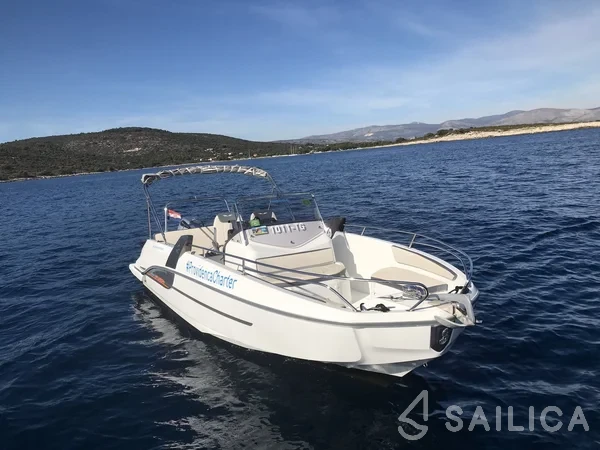 Beneteau Flyer 7.7 SUNdeck - Yacht Charter Sailica