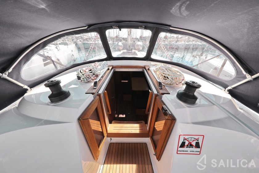 Bavaria 41 Cruiser - Yacht Charter Sailica